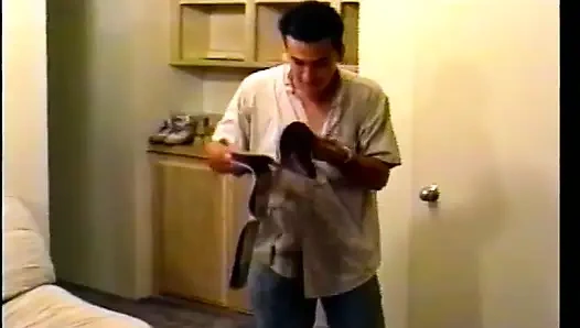 Çarpıcı sarışın peacherino tiffany mynx çekici adam için bacaklarını açmasına karşı değil