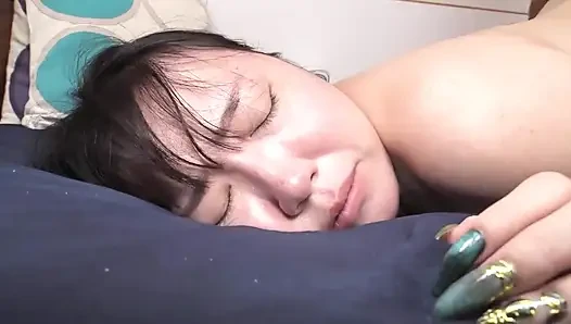 Meru Maihama Edepsiz Tombul Olgun Bir Kadına Aynı Anda Çift Delik Penetrasyon