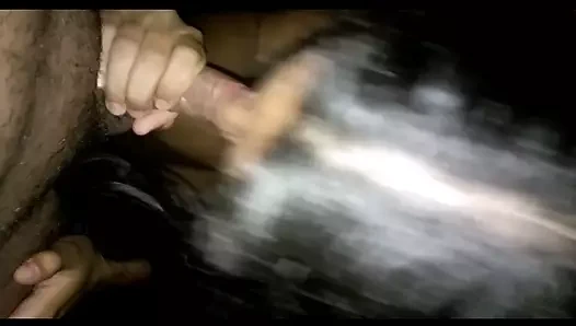 esposa fudendo e levando uma gozada do comedor da academia