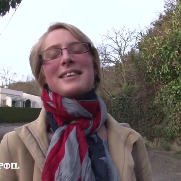 Великолепную грудастую милфу-блондинку глубоко трахнули