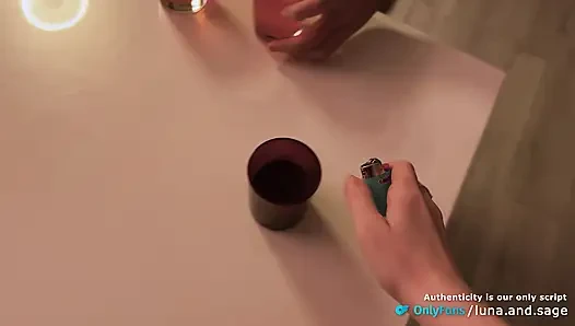 Kadın bakış açısı - randevu gecesi dağınık fışkırtarak bitiyor - gerçek amatör çift