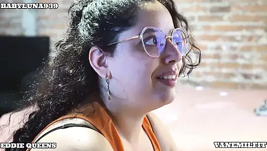 Eve Geliyorum ve Onları Aksiyonun Içinde Yakalıyorum