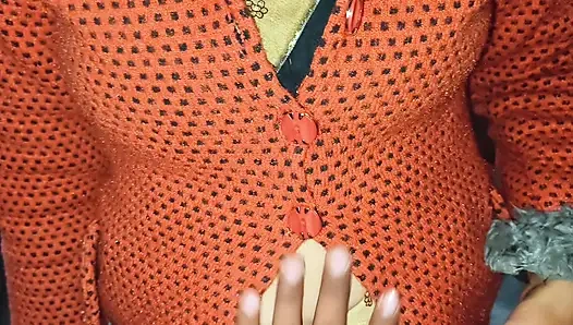 Indian desi audio ke sath aunty ki big nipples chusai