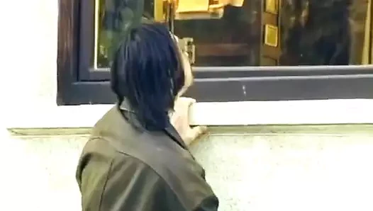 Amatör Alman nine domalıyor ve sikiliyor