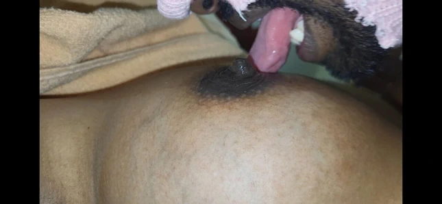 Hintli öğretmen öğrencisiyle seks yapıyor