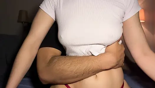 TINDER RANDEVUSUNDA: Tinder'daki spor salonundan kızla tanıştım ve vücudunu kullanmama izin veriyor