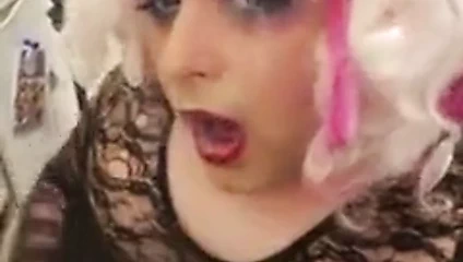 Korkak sürtük amber sigara içme ve özlem adım baba