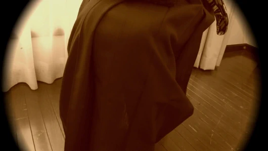 Çok kıllı Japon ev hanımı amını yalatmak için yalvarıyor