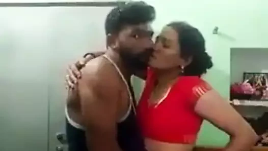 Komşu anty oldu dik için seks ile genç oğlan