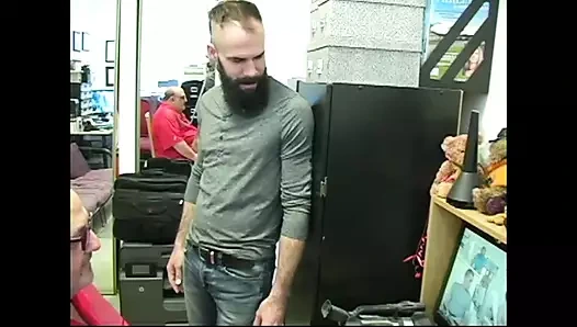 Maxim patronu sikiyor