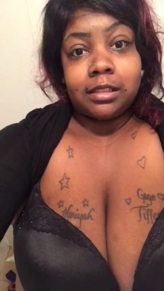 Siyah olgun bbw ile dev memeler