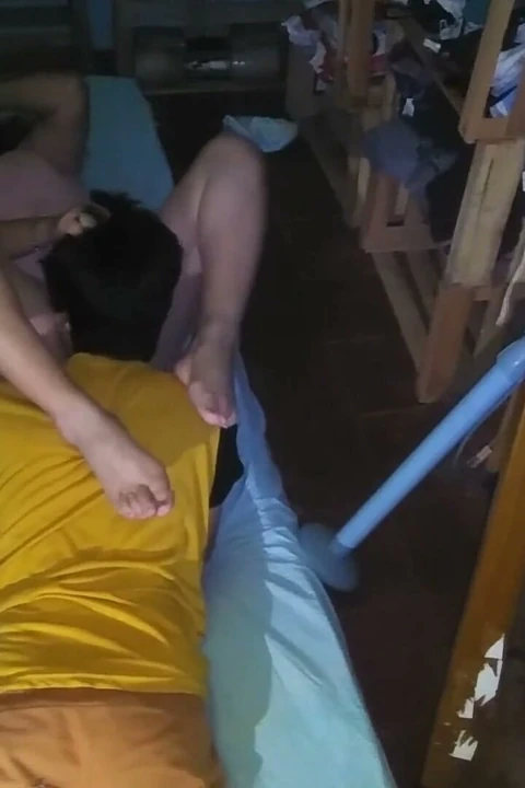 Erkek arkadaşım beni çok zengin emiyor