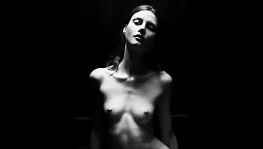 Tek renkli 3307'de şehvetli yansımalar