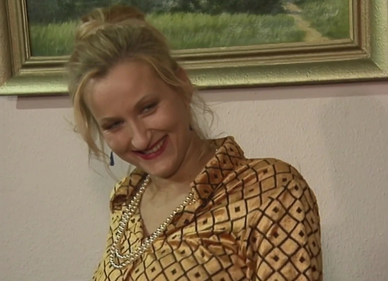 Stunning German MILFS anally drilled in intense foursome