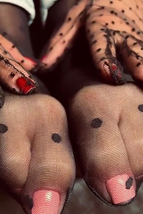 Do You Love Stockings & Jeans Combo?