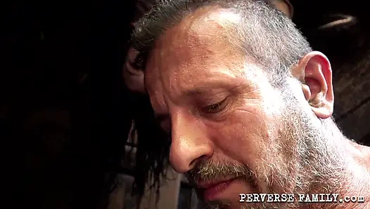 Sapık sikiş kampı (sapık aile)