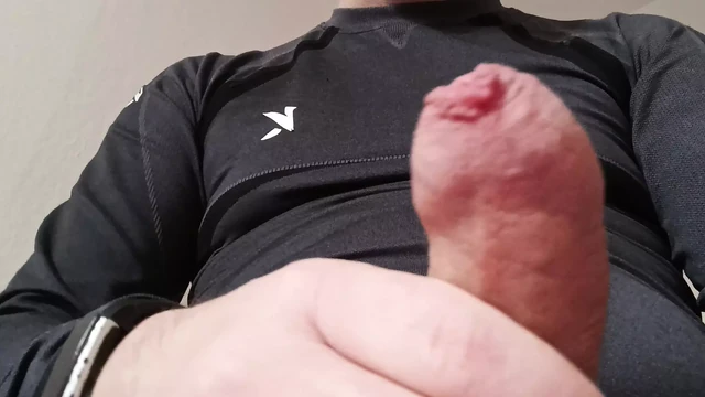 Я играю на моем члене