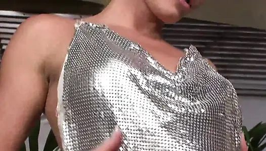 Kathia nobili ateşli yoğun mastürbasyonu seviyor