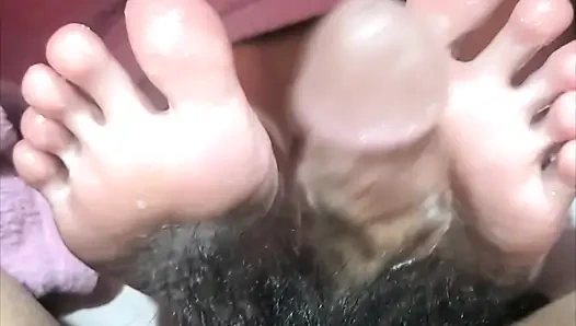 Çarşafların altında bu pinay'ın yetenekli parmakları var - 01