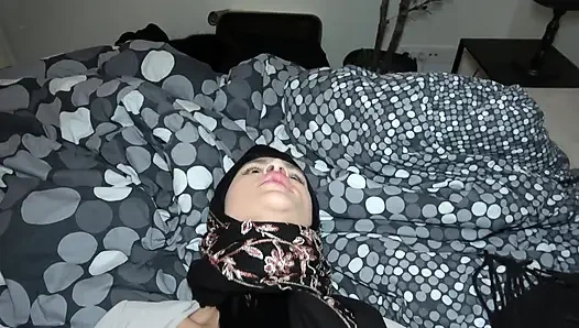 Müslüman Tesettürlü Bebeğin Üvey Erkek Kardeşiyle Gizli Seksi