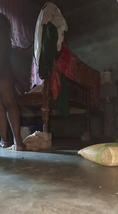 Vajinamı ve popomu kınla süsledim, sonra erkek arkadaşım tarafından seviştim