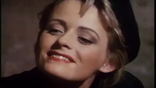 Bu eski zaman sürtük götünde yarak seviyor