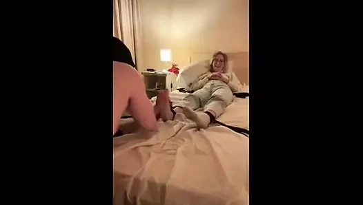 İngiliz sohbeti ile terli ayaklarımı yalıyor - bölüm 12