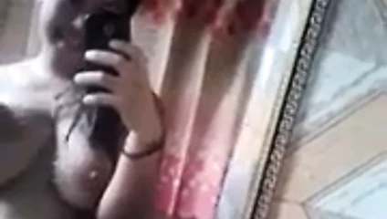 Asya tatlı büyük göğüsler