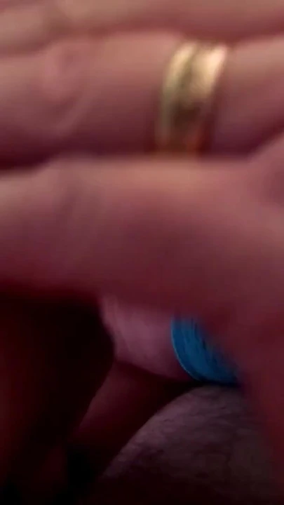 Güzel bir yarak emiyor, bu sadece onun | Klip 1