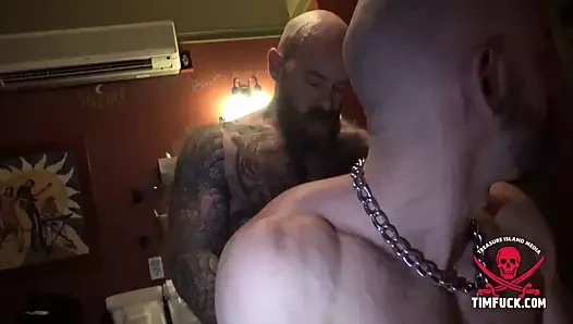 kıllı kas sporcu çerçeveli ve rammed