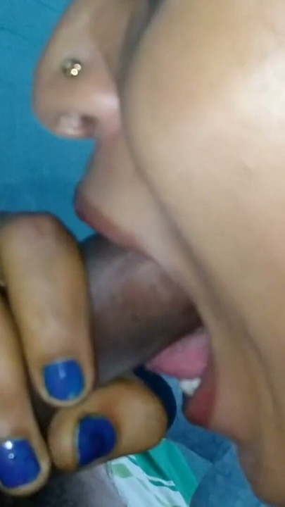 Desi bhabhi'nin desi oğlanla sikişmesi | Clip 1