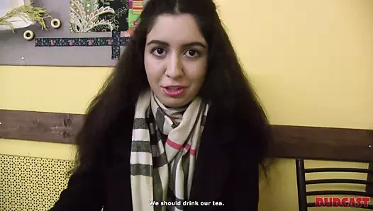 Kırılgan belle sözde ajan ile hızlı seks kandırdı