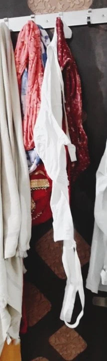 Lila aunty ki sutyen ve 3 külot