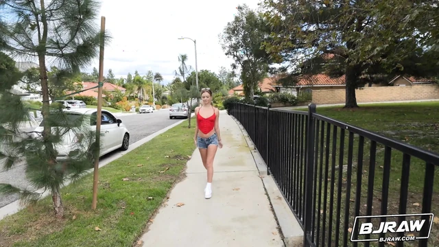 Riley'nin gırtlağına kadar