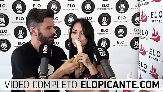 CHINA KNUTTSEN KREMSI MUZ YIYOR