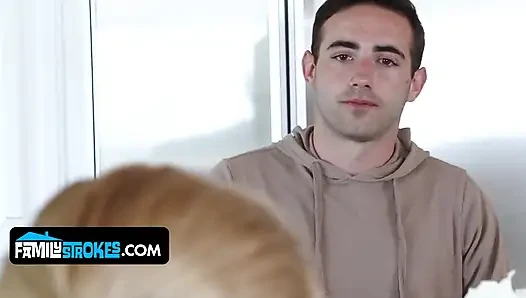 Orta yaşlı seksi kadın aaliyah love tutkulu üçlü sekste yarağı paylaşıyor