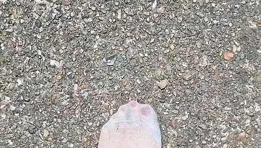 Ayaklar yumuşak bir şekilde adım