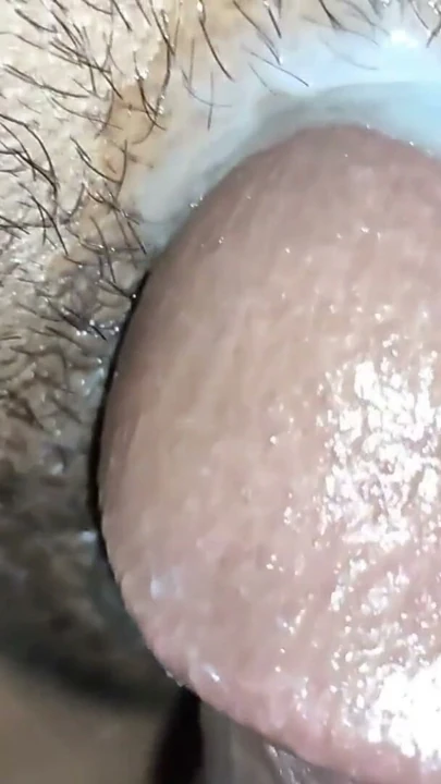 Desi girl sakshi am yalama ve ateşli öpücüklerle sikilme | Bölüm 1
