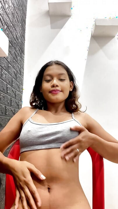 Young girl shows her rich body ending in orgasm