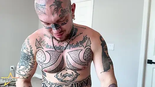 Brandon tarafından sikiliyor