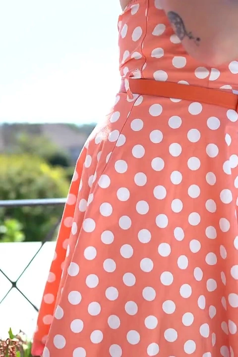 Auburn Fox - hepsini teşhir ediyor