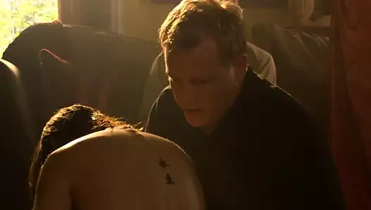 Amy jo johnson - "istila edilmiş"