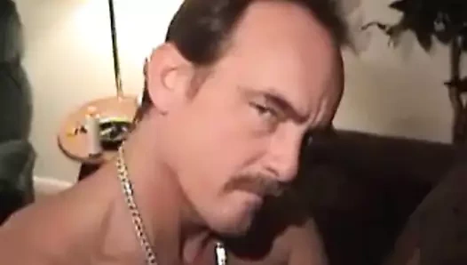 Olgun amatör Steve dayak yiyor