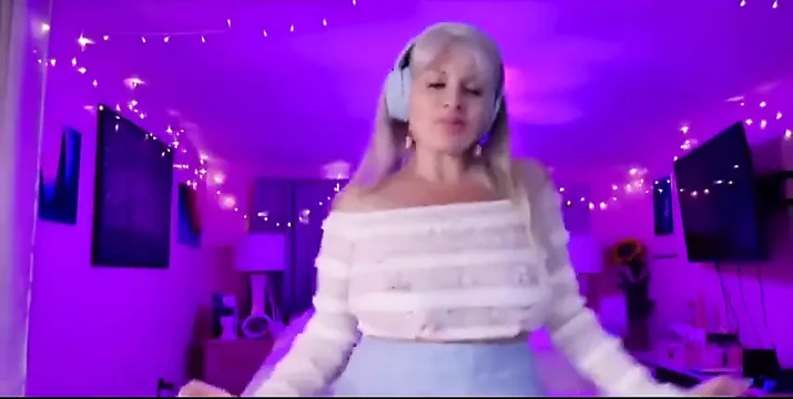 Rosie'nin notty ateşli boşalması canlı chillax kamera şovu