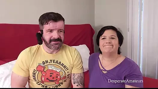 Çaresiz amatörler oyuncu seçmeleri - foxxxy lexi ve emma büyük memeli orta yaşlı seksi kadın amcıklarını genişletiyor