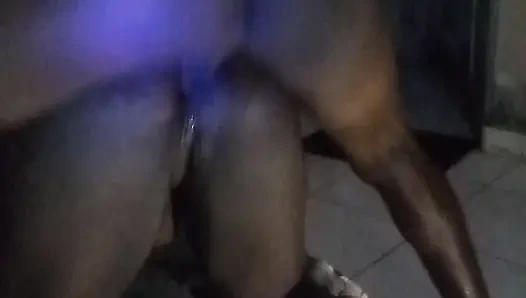 İri güzel üvey annemle gece yarısı domalma