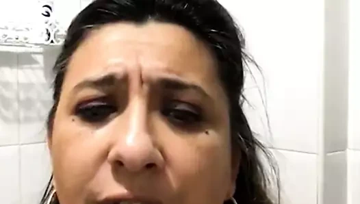 Olgun bbw milf var seks ile büyük yapay penis