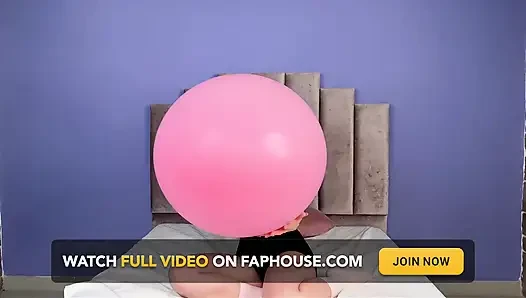 Balonumda zıplıyor