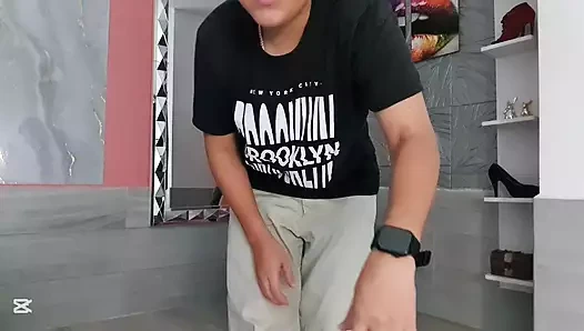 Sadece bir film... Ta ki elleri dolaşana kadar