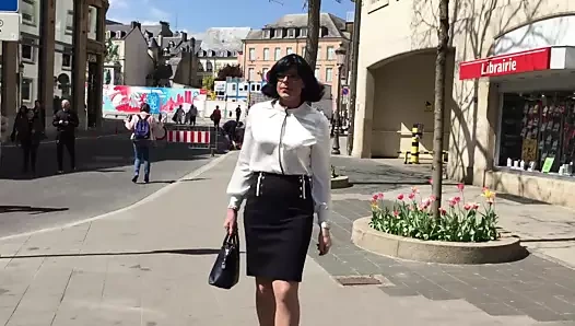 Şeffaf bluz ile izle (cinsel olmayan)